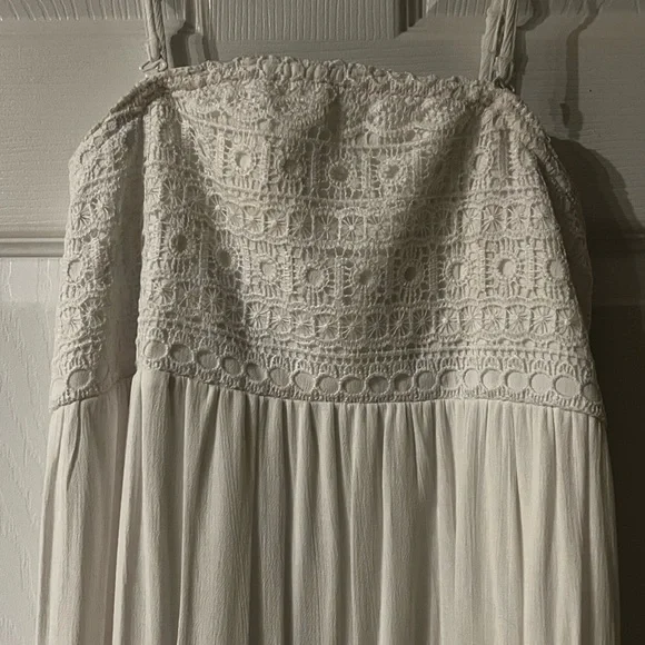 NWT- Elegant White Maxi Dress - Picture 3 of 6
